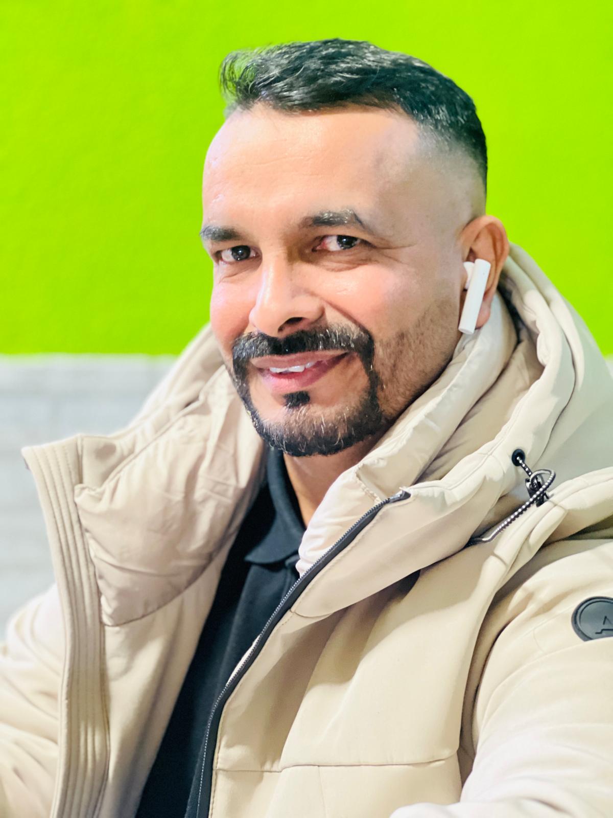 Bilal Zaib en H ShawarMax Granada